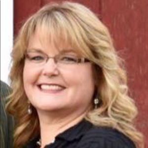 Meet your Posher, Lynette